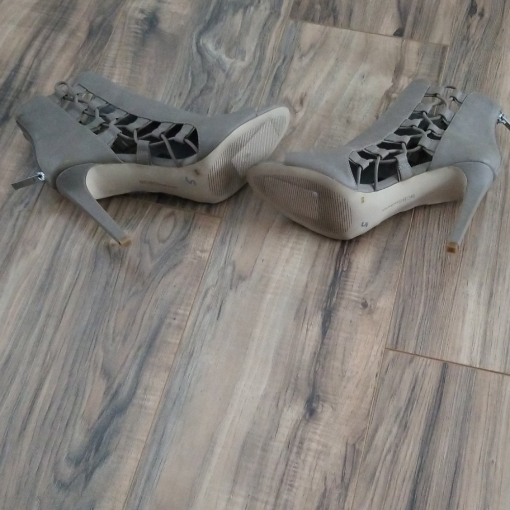 Bcbgeneration Heels - image 7